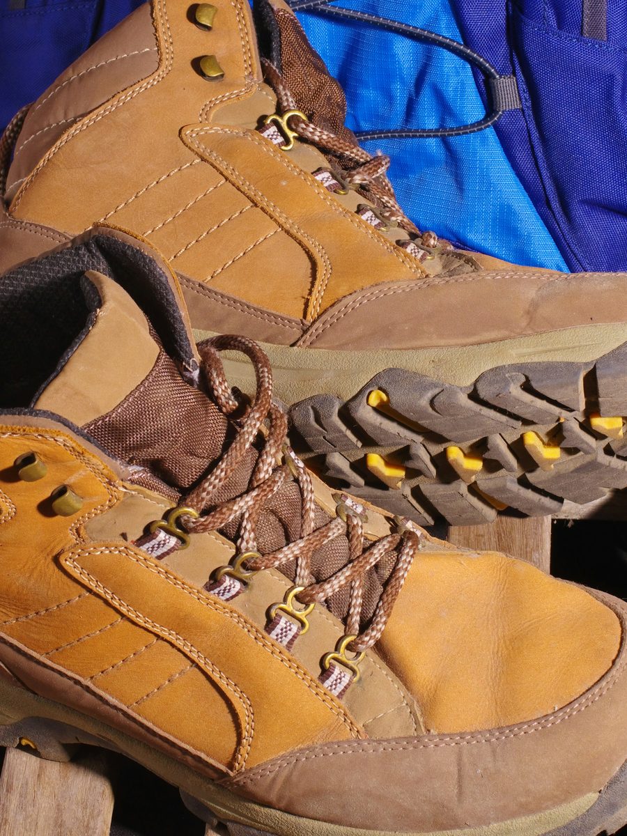 Outdoor hiking boots